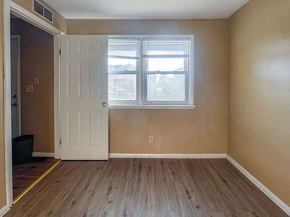 5th image of 2117 N Hollywood Ave