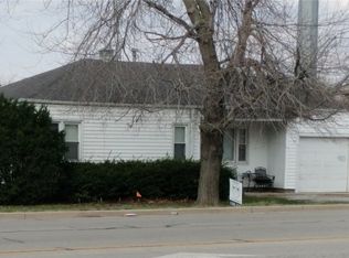 570 E Mound Rd, Decatur, IL 62526