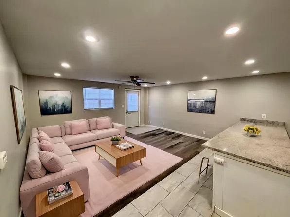 26-26 1/2 South 6th Street, 26 1/2 S 6th St, Council Bluffs, IA 51501