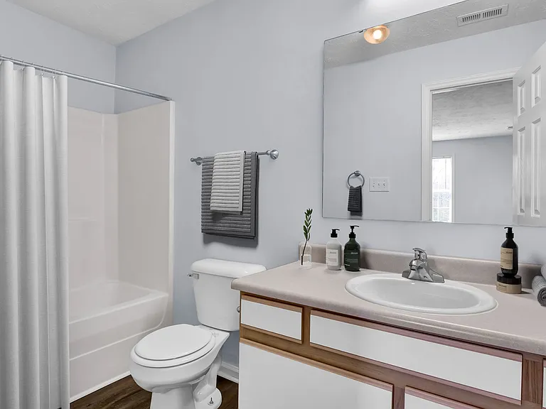 Bone Creek Apartments — Photo 10