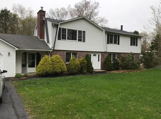 60 Laurel Hill Rd, Branford, CT 06405