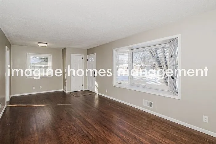 Building Photo - 7109 Hartkopf Ln