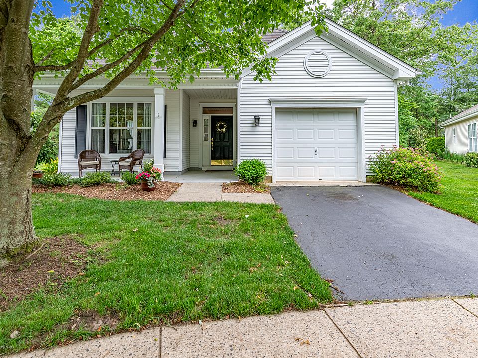 1st image of 11 Fernlands Ct
