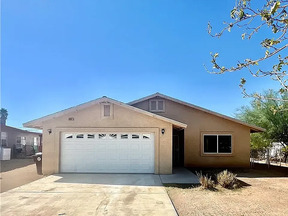 5932 La Buena Tierra Ave