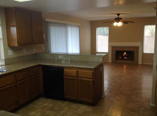 39300 Chalfont Ln, Palmdale, CA 93551