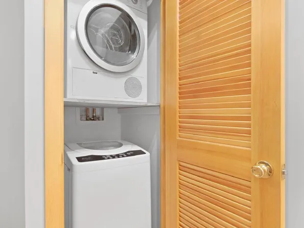 413 East 90th Street image 1 of 14