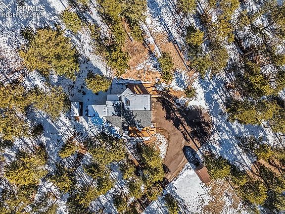 3rd image of 192 E Ridge Dr