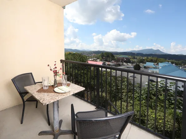 (undisclosed Address), Pigeon Forge, TN 37863