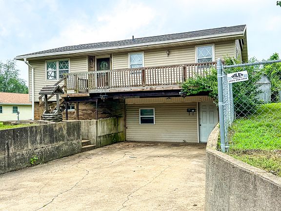 2nd image of 1027 N College Street