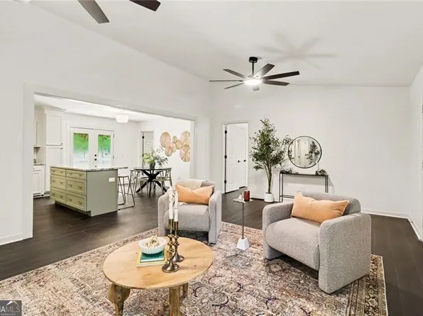 393 Macedonia Rd, Newnan, GA 30263