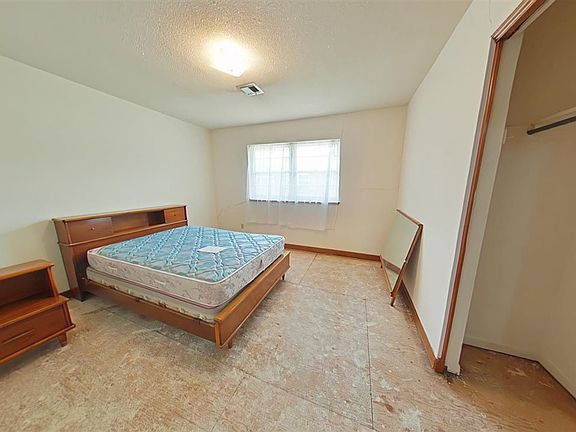 4th image of 507 NW 40th St