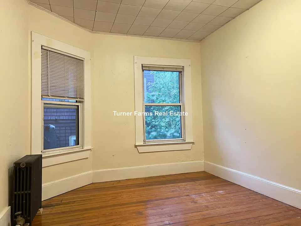 133 Oxford St #1B