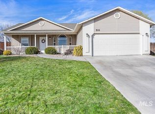 533 W Palmer Dr, Nampa, ID 83686