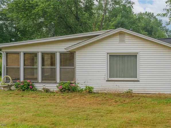 1504 Mattie St SE, Canton, OH 44707