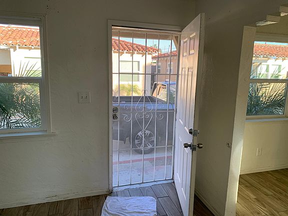 5th image of 571 W 14th St APT 6