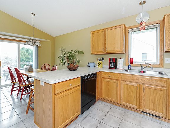 2nd image of 4897 190th St W