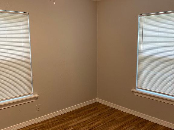 4th image of 2308 Mary St Unit B