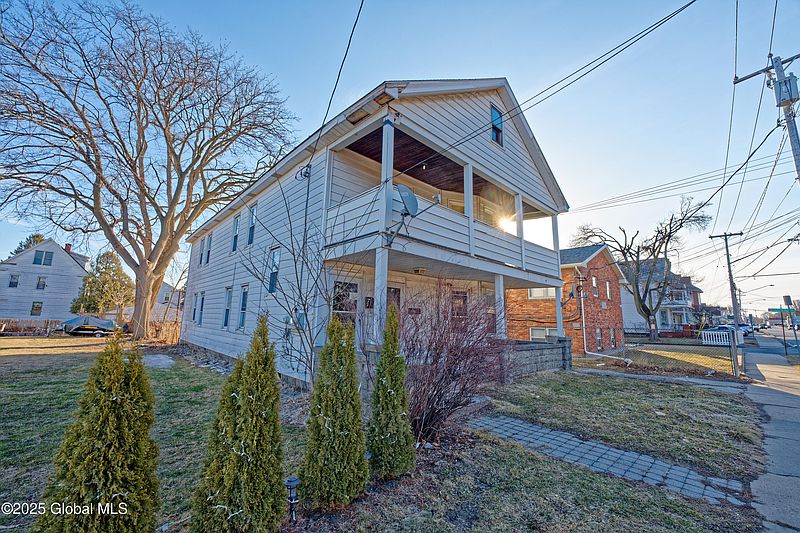 2nd image of 1549 Chrisler Avenue