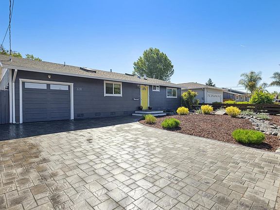 4th image of 628 St Francis Drive