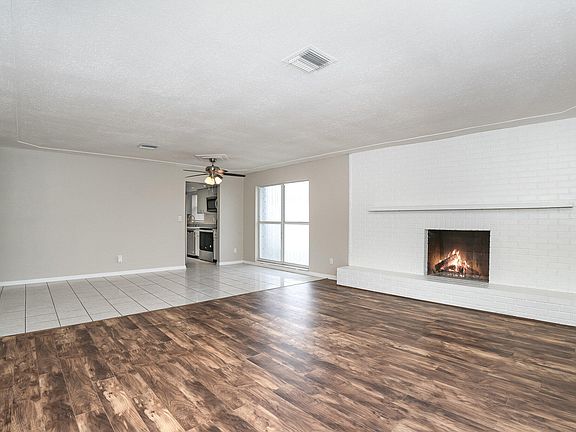 4th image of 938 Bluewater Dr