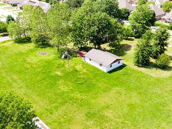 4th image of 4374 W West Dr