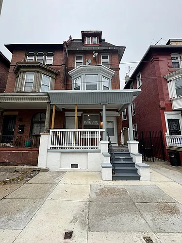 5115 Pine St #1 Photo 1