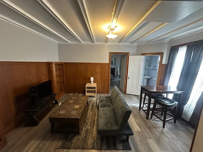 541 Myrtle Ave — Photo 7
