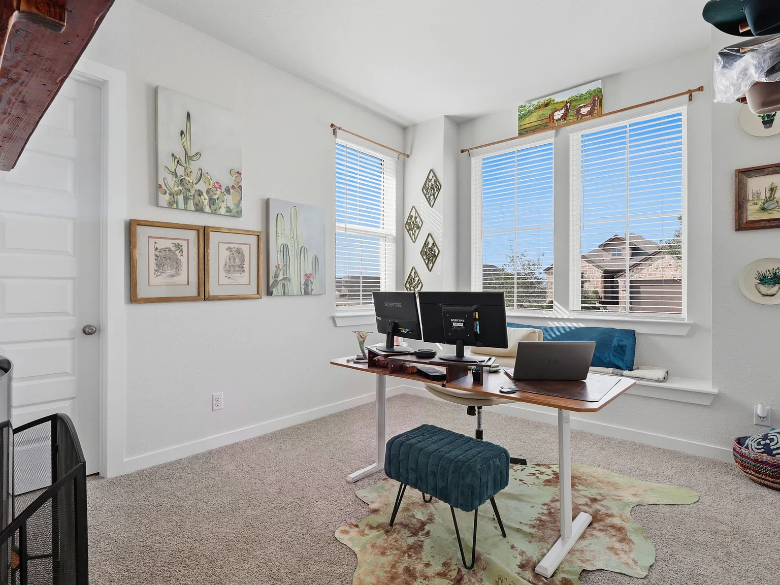 4 bed, 2352 sqft, $3,800 — Photo 4