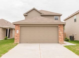 520 Meadow Park Ln, Willis, TX 77378