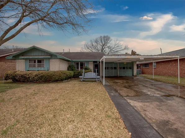 2818 Mulberry Ln, Pasadena, TX 77502