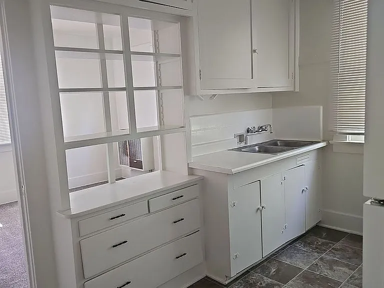 1626 Osos St — Photo 2
