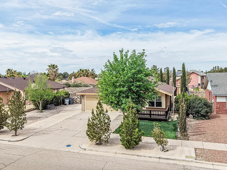 5733 Saplinas Rd — Photo 5