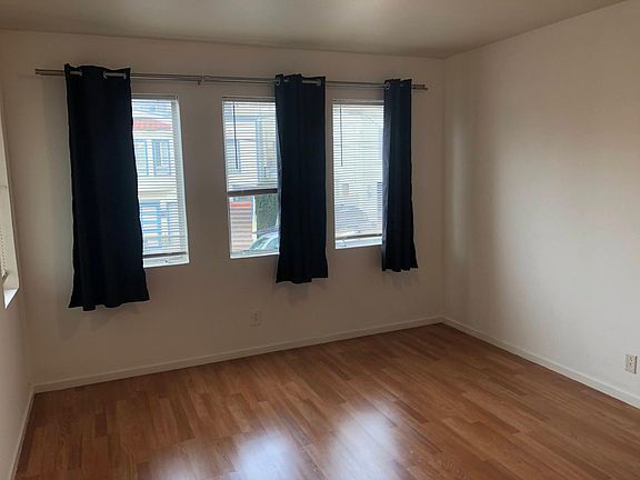 5th image of 87 Hillcrest Dr #1