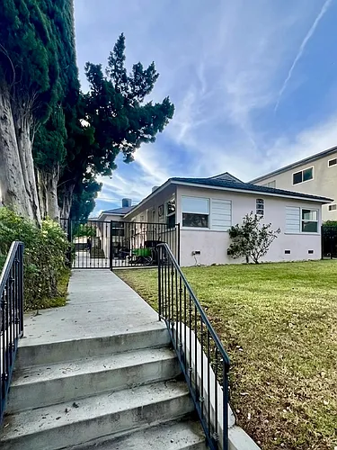 429 E Cedar Ave Photo 1