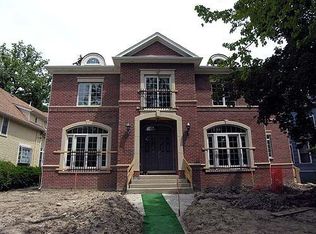 1110 Lake Ave, Wilmette, IL