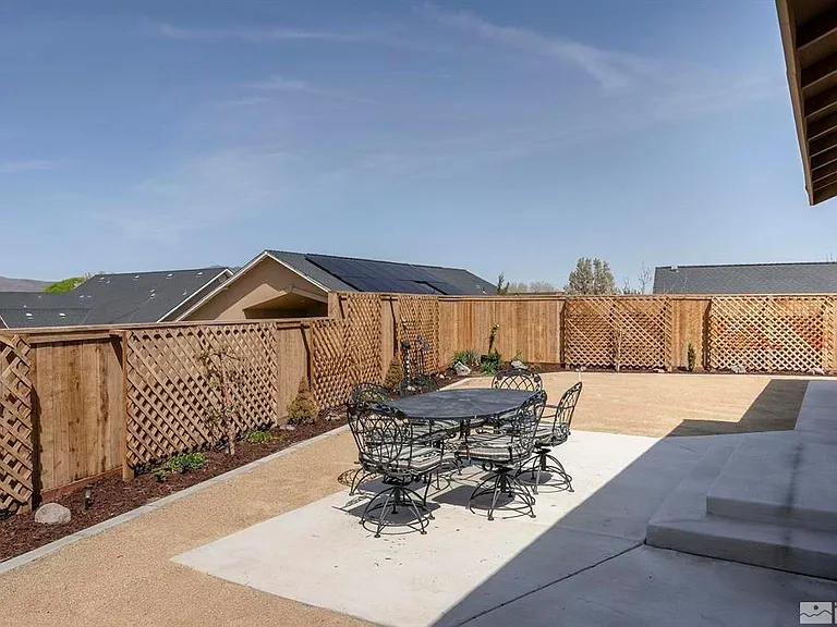 1212 Roland Ct — Photo 16