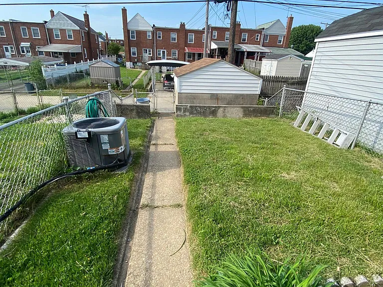 7431 Holabird Ave — Photo 27
