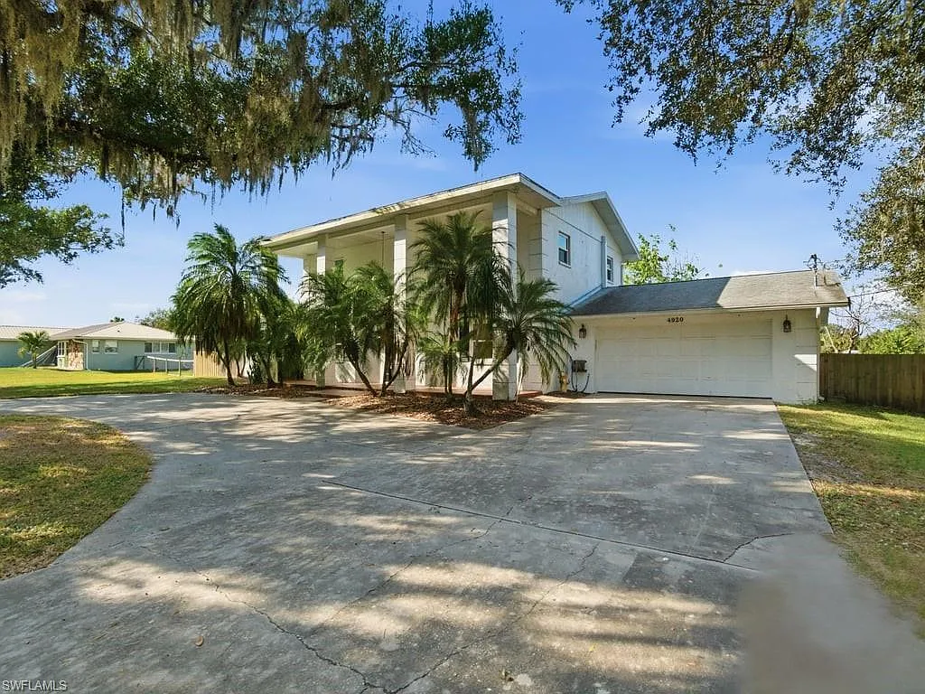3 bed, 3.5 bath, 3152 sqft, $3,500 — Photo 4