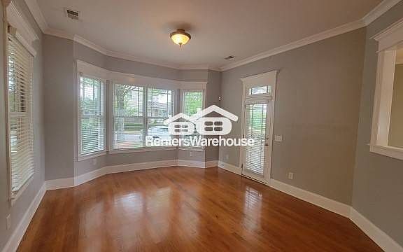 5th image of 3227 Bakewell St