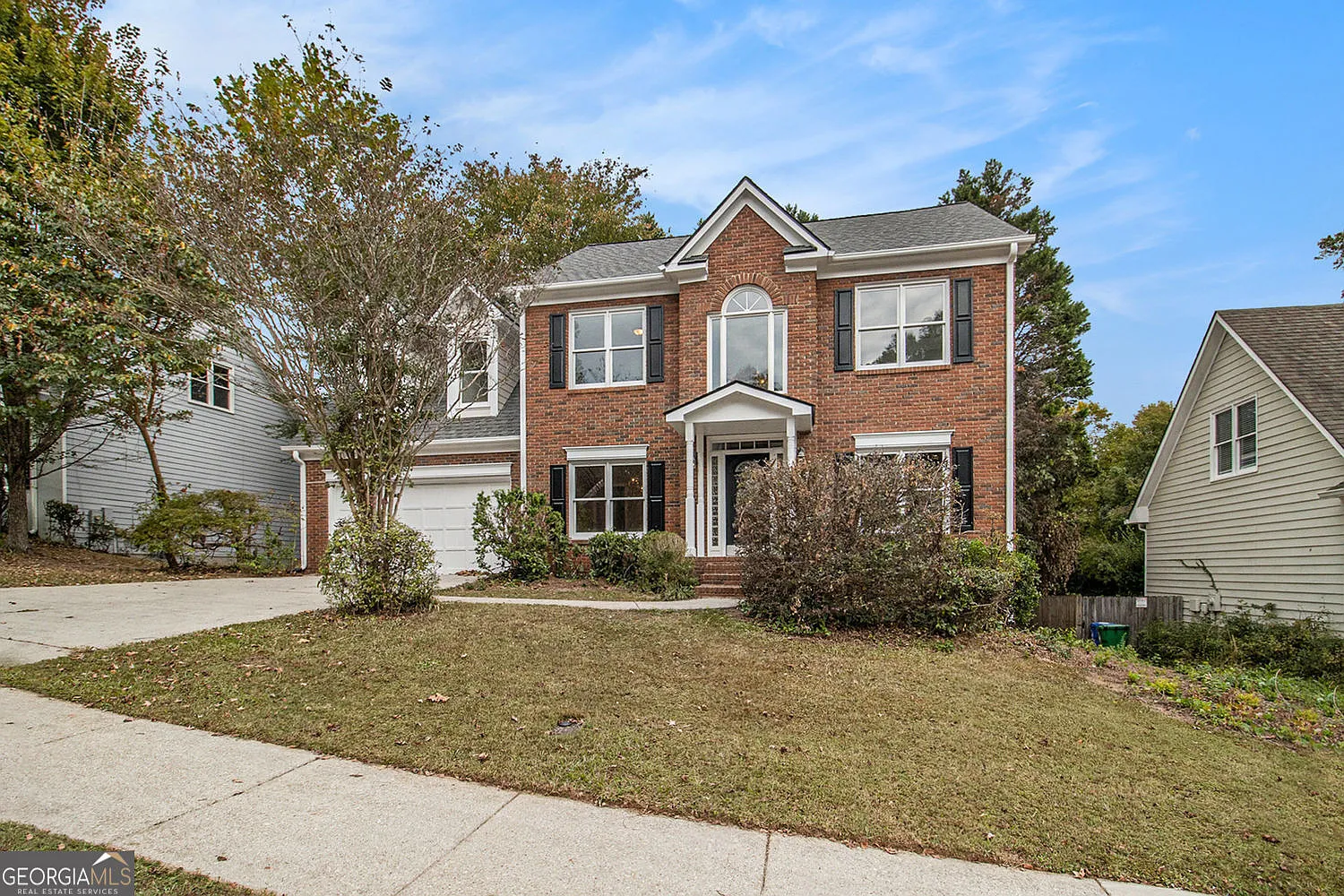 1463 Crescent Walk photo 1