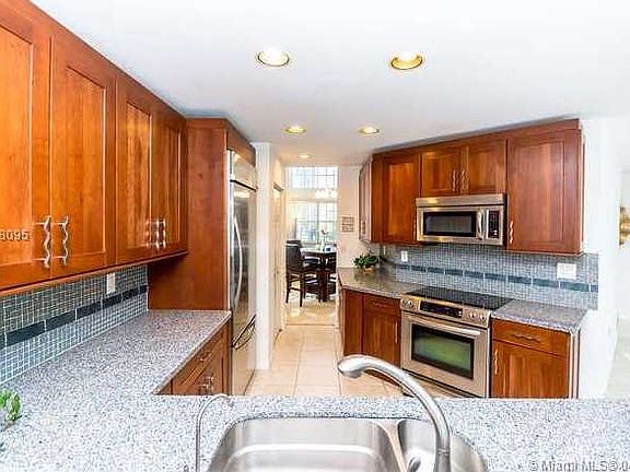 5th image of 1927 NW 170th Ave