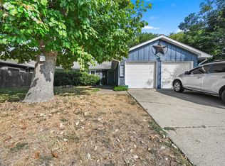 8959 Woodshore Dr, Dallas, TX 75243