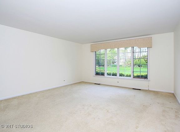 3rd image of 1448 Woodhill Dr