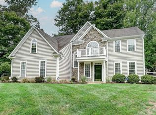 1230 Dunlora Dr, Charlottesville, VA 22901