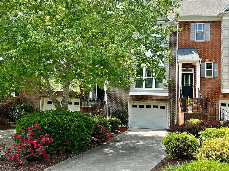 104 Rose Walk Ln — Photo 1