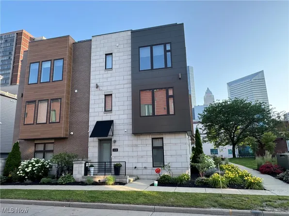 1438 E 14th St, Cleveland, OH 44114