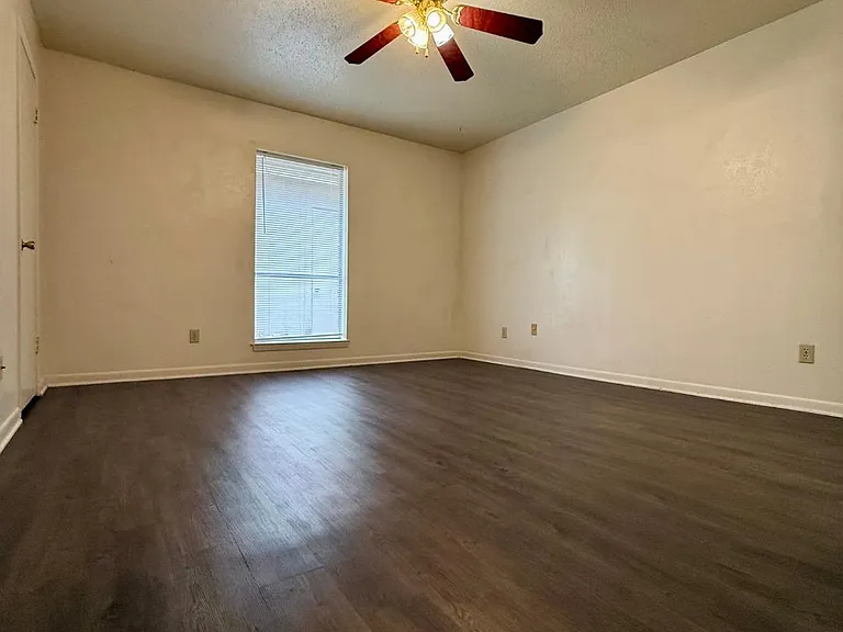 1734 Preston Dr #1732 — Photo 9