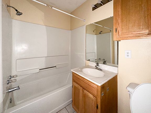 5th image of 4408 N 24th Ln #2