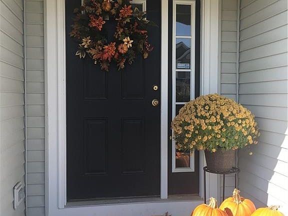 2nd image of 8940 Merryvale Dr