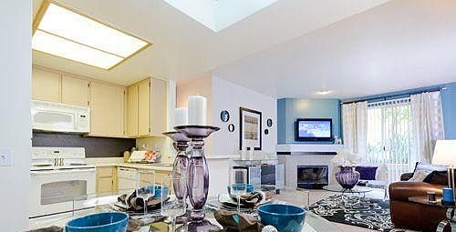 4th image of 710 Camino De La Reina APT 331
